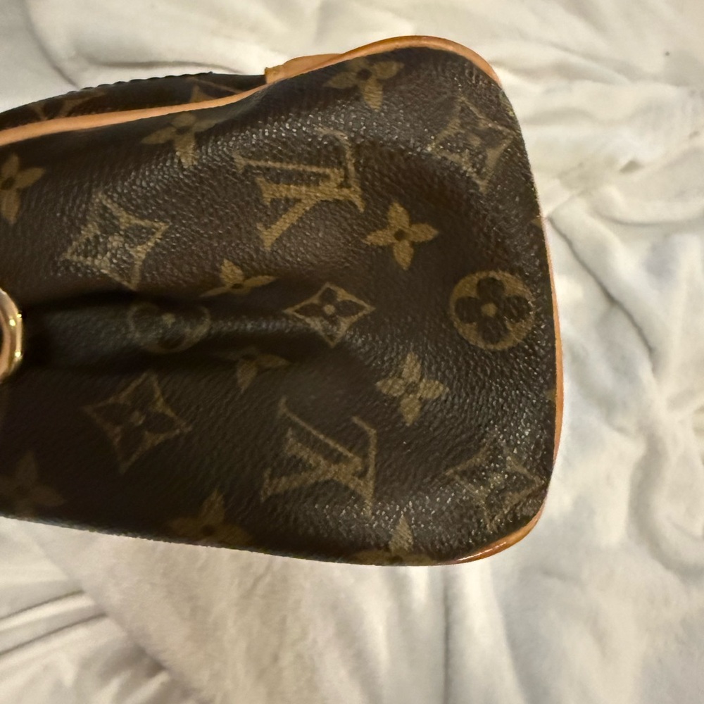 Handbag - Picture 9 of 9